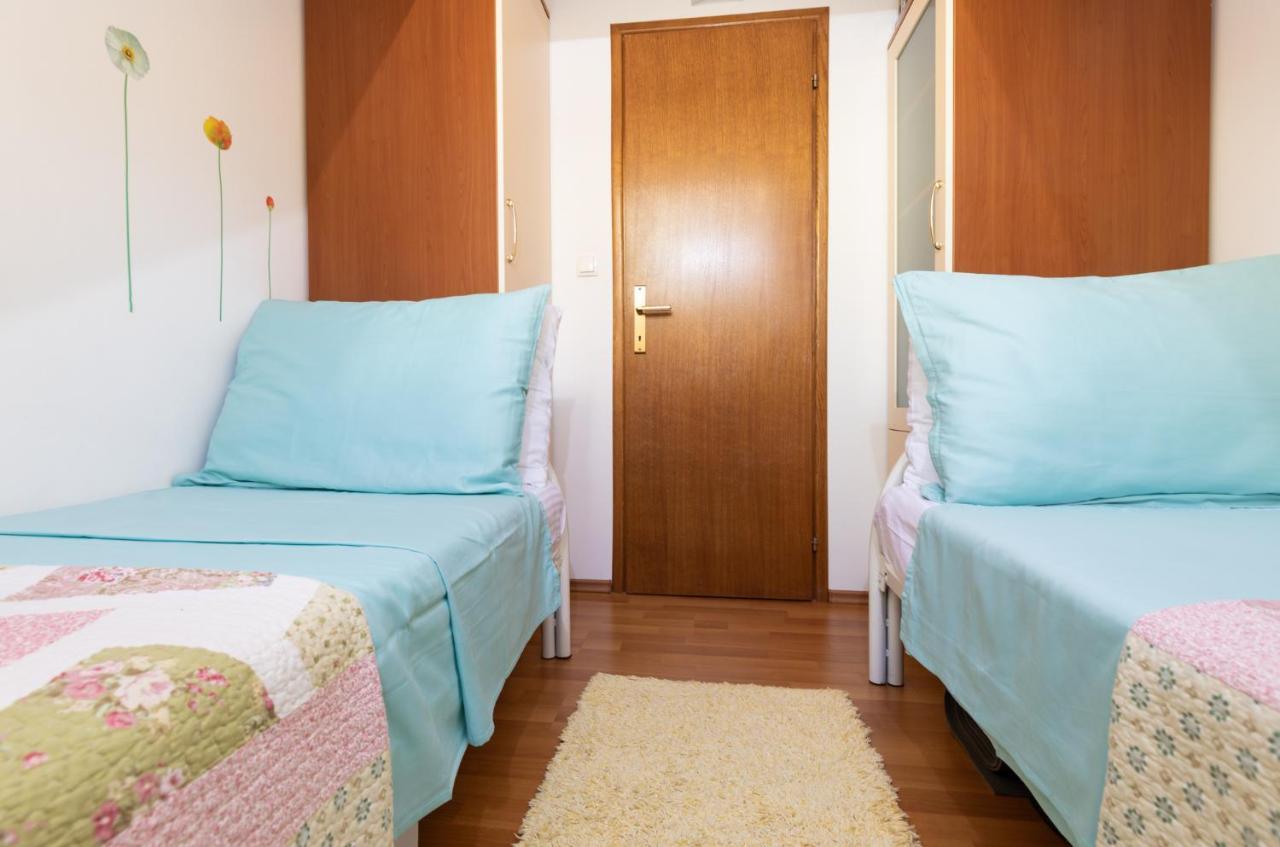 Apartman Monika أوميس المظهر الخارجي الصورة